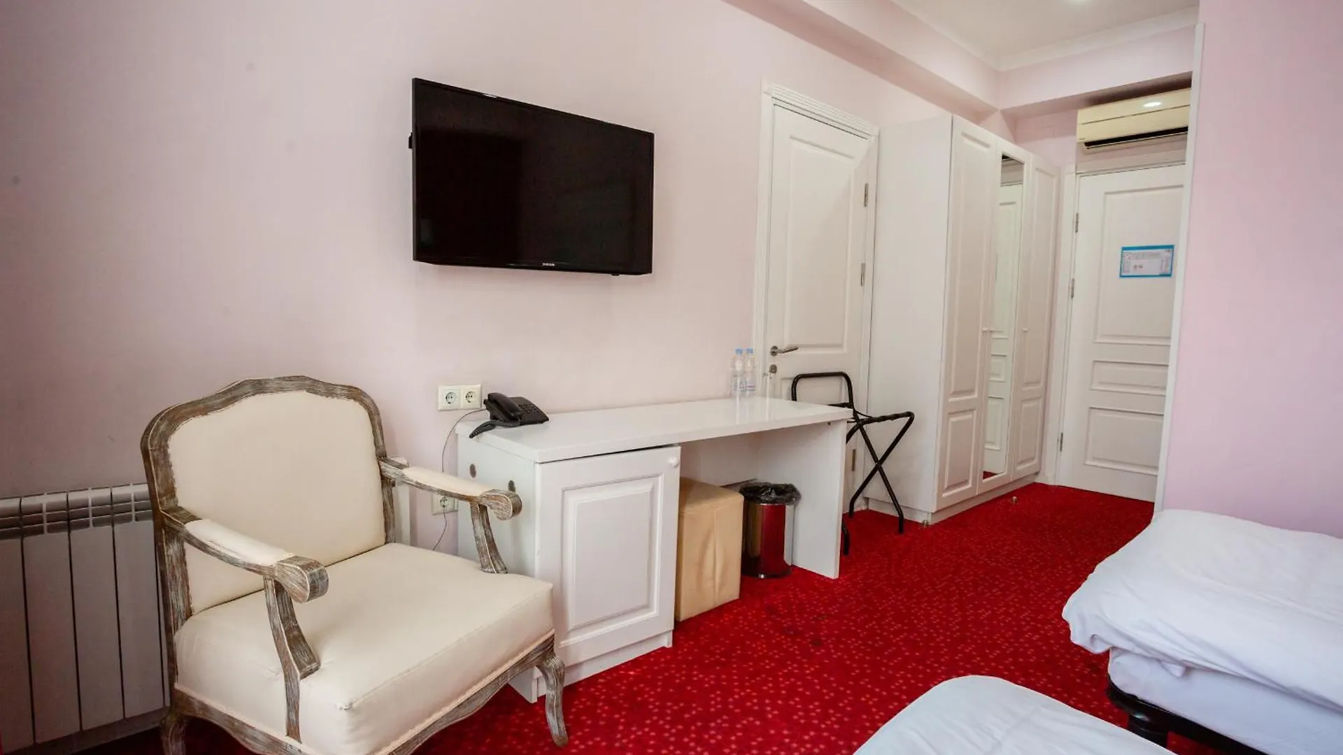 Hotel Piazza Four Colours Batumi