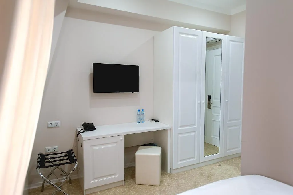 ****  Hotel Piazza Four Colours Batumi Gruzja